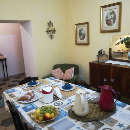 Bed and Breakfast Angelina Antica Dimora Terracina Exterior foto