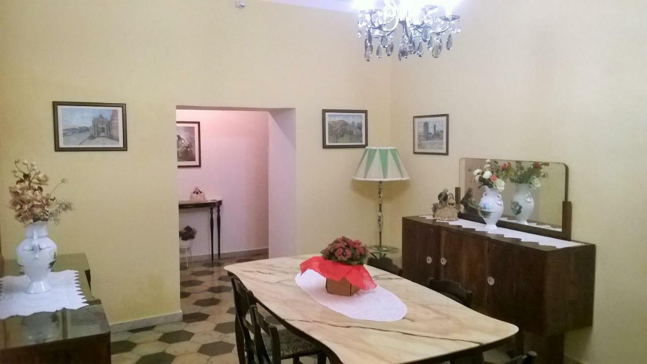 Bed and Breakfast Angelina Antica Dimora Terracina Exterior foto